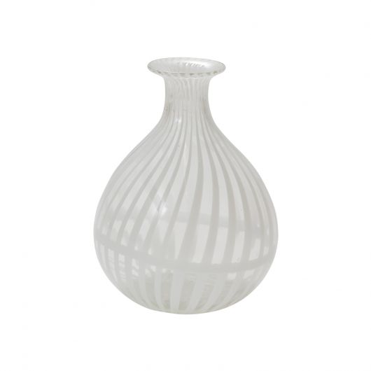 Amia Vase
