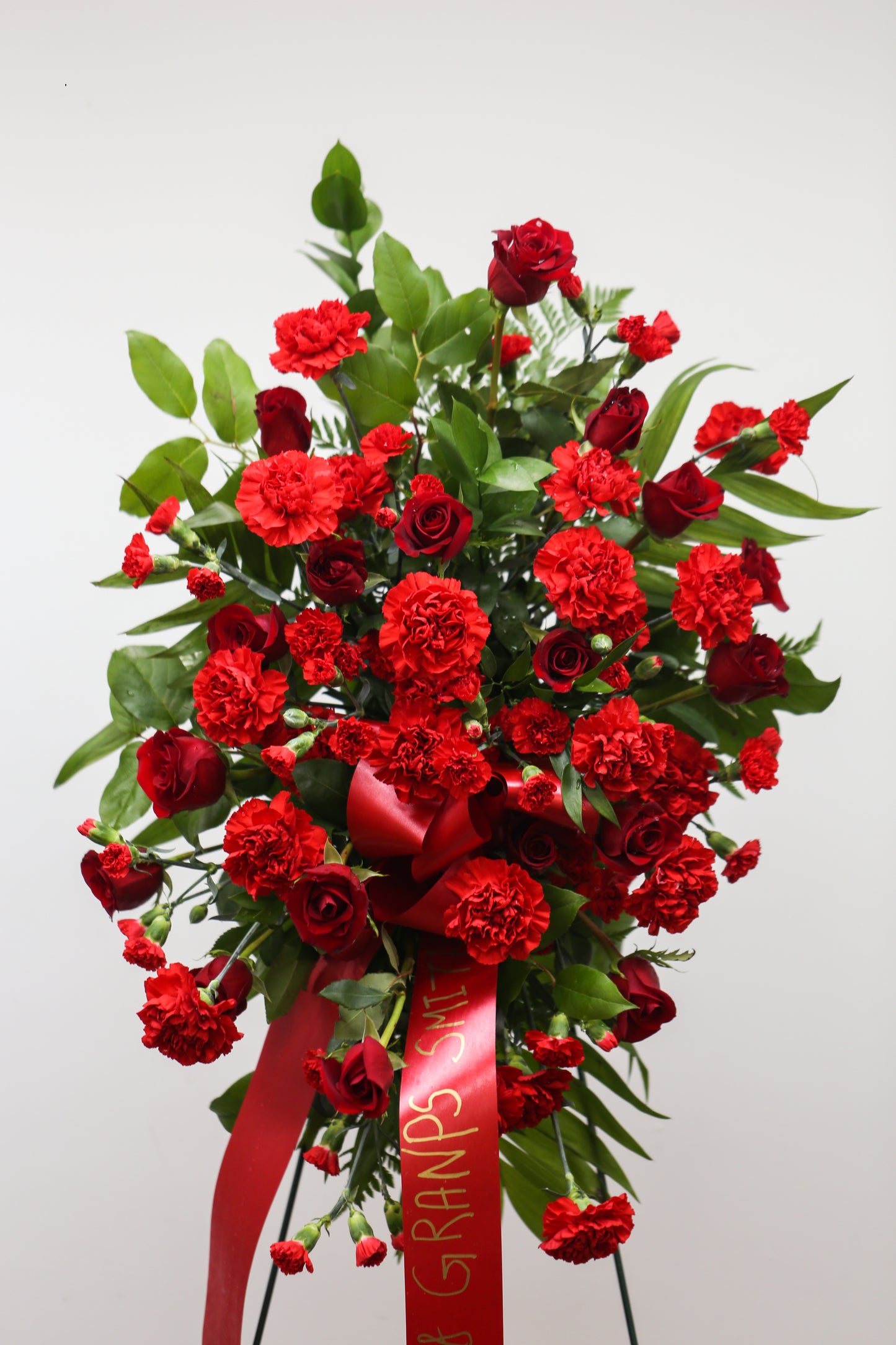 vania spray flower arrangement nyc